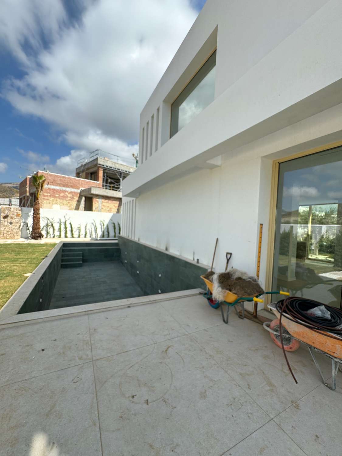 VILLA DE LUJO CON VISTAS AL MAR - LLAVE EN MANO