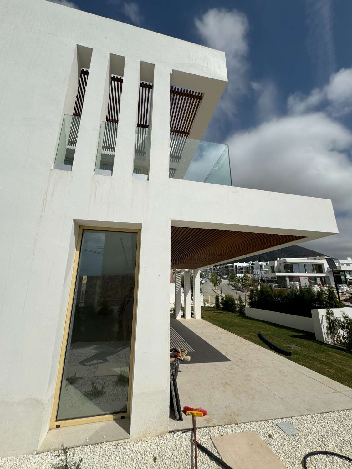 VILLA DE LUJO CON VISTAS AL MAR - LLAVE EN MANO