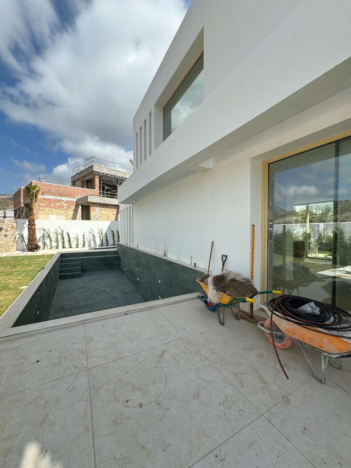 VILLA DE LUJO CON VISTAS AL MAR - LLAVE EN MANO